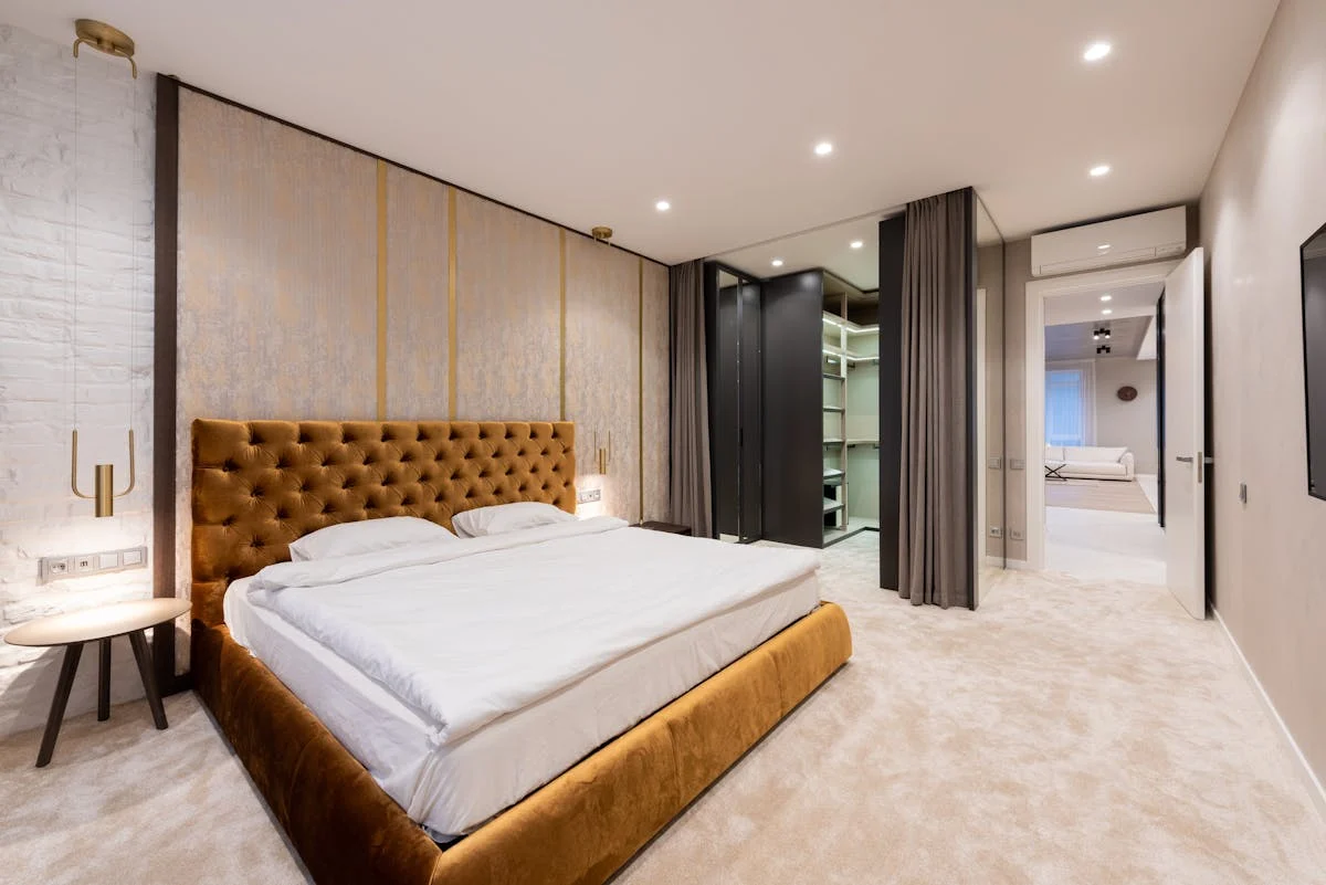 Möbel für Ihre Wohnung - fertig oder nach Maß?